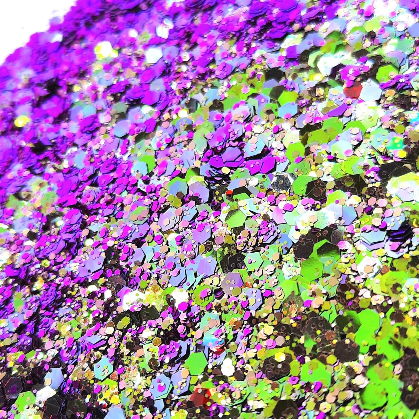 Gaia cosmetic glitter: Duo chrome lilac/silver/green colour shift