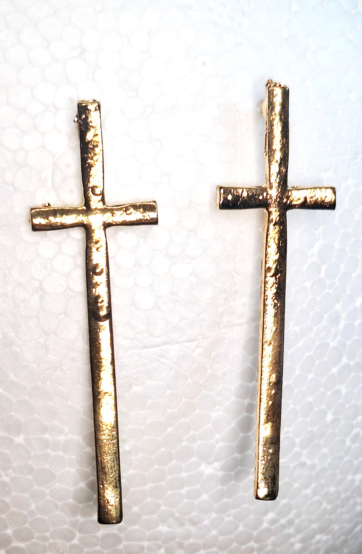 Gold or Silver Tone Cross Earring Studs